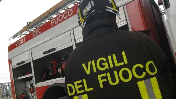 Un intervento dei vigili del fuoco (foto Archivio)