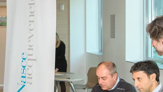 Monselice (PD), 9 novembre 2017.fusione CVS con Polesine acque. Nella foto: Piergiorgio Cortelazzo presidente di CVS e Alessandro Ferlin presidente di Polesine Acque firmano l'atto di fusione.