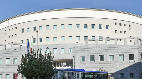 SBRISSA-AGENZIA BIANCHI-PADOVA-ESTERNI TRIBUNALE DI PADOVA