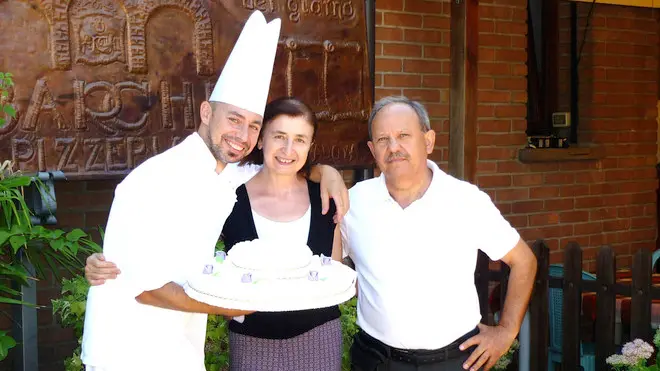 ESTE, 10/08/2012 CAMBIO GESTIONE DEL RISTORANTE "TRE ARCHI" NELLA FOTO: LA FAMIGLIA FANTIN PH ZANGIROLAMI