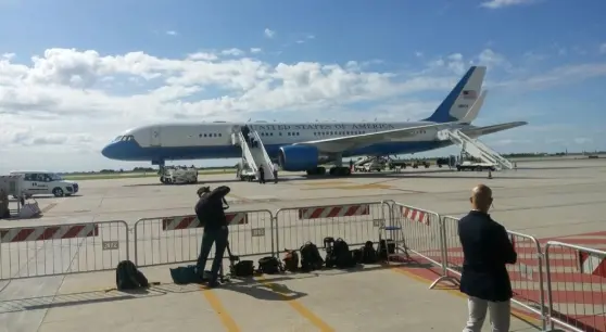 L'Air Force 2 pronto al decollo