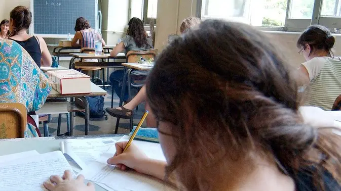 18/06/03 SCUOLA LICEO SCIENTIFICO RIGHI ESAMI DI MATURITA' PROVA SCRITTA DI ITALIANO .