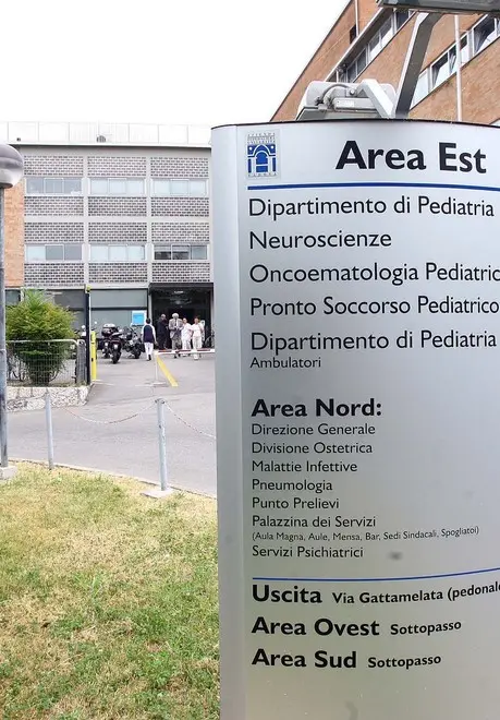 PD 28 giugno 2006 G.M. Inaugurazione nuovo reparto di Nefrologia al Dipartimento di Pediatria. (CARRAI) - Inaugurazione nuovo reparto di Nefrologia al Dipartimento di Pediatria. (CARRAI)