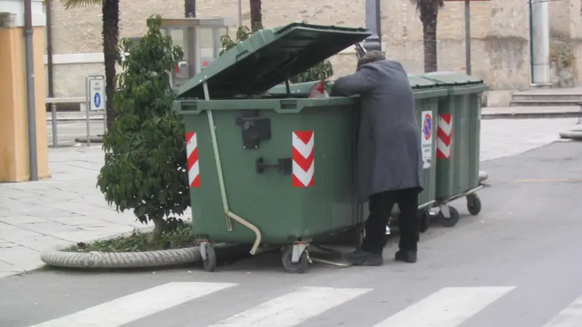F.GAVAGNIN POVERI E MNDICANTI (DINELLO)
