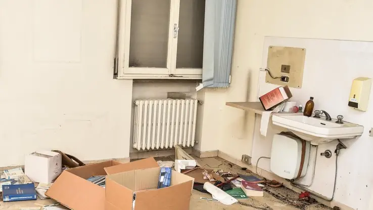 BARON-AGENZIA BIANCHI-PADOVA-INTERNI CASA ROSSA ARCELLA (EX ULSS)