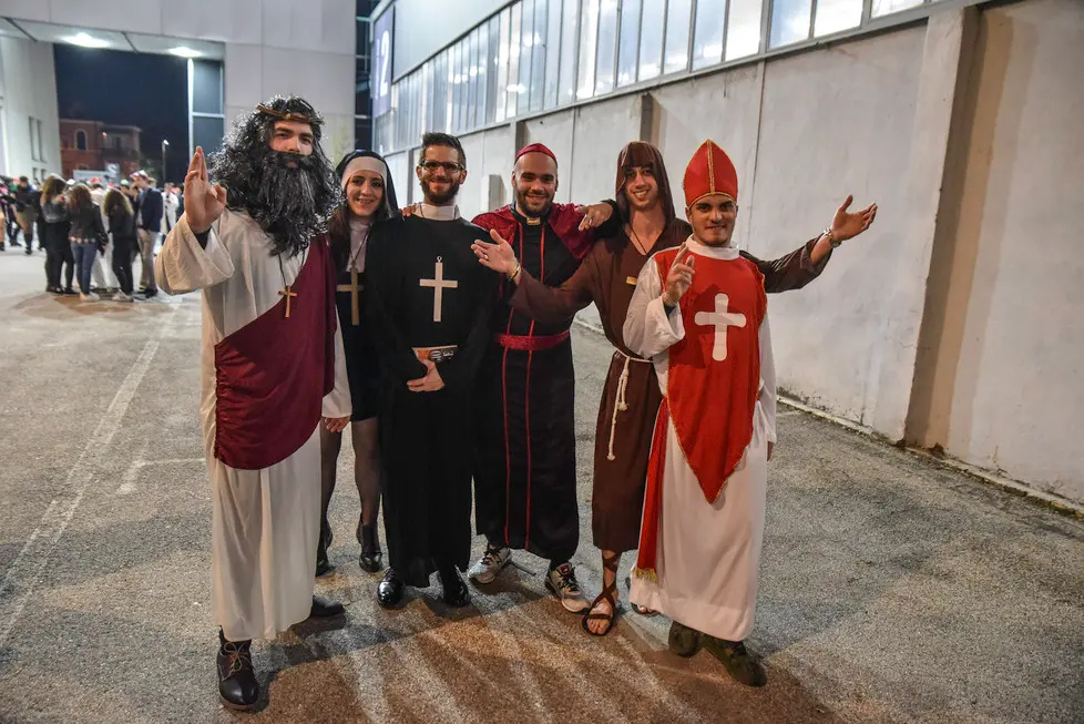MARIAN-AGENZIA BIANCHI-PADOVA-RANDOM UNA FESTA A CASO
