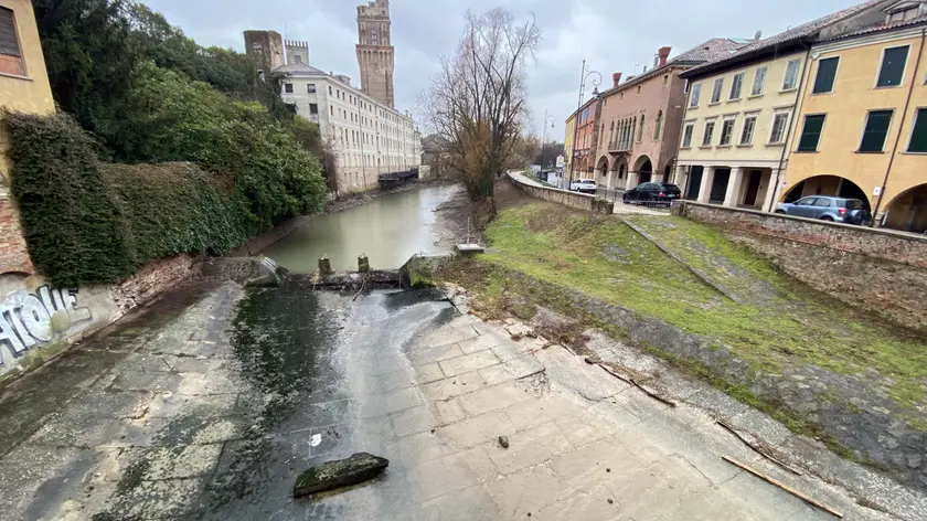 MALFITANO -AGENZIA BIANCHI-PADOVA - NAVIGLIO INTERNO IN SECCA
