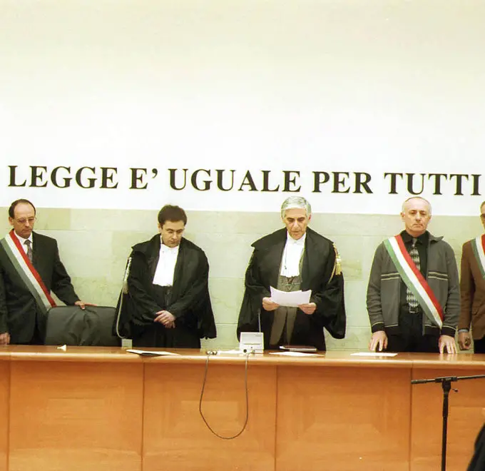 PD 10/04/2001 GM TRIBUNALE X LETTURA SENTENZA PROCESSO A MOLON EDEL/BARSOTTI/GENESIN