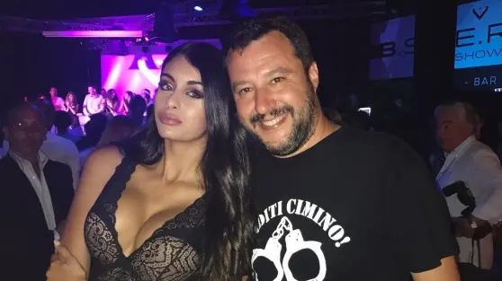 Ahlam El Brinis con Matteo Salvini