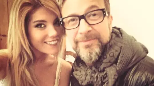 Sara Canola con Marco Masini durante le riprese del video