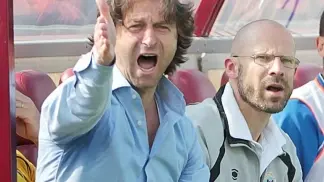 STEFANO MARCHETTI Il dg del Cittadella agitato in panchina in una delle ultime decisive partite di campionato La salvezza è arrivata