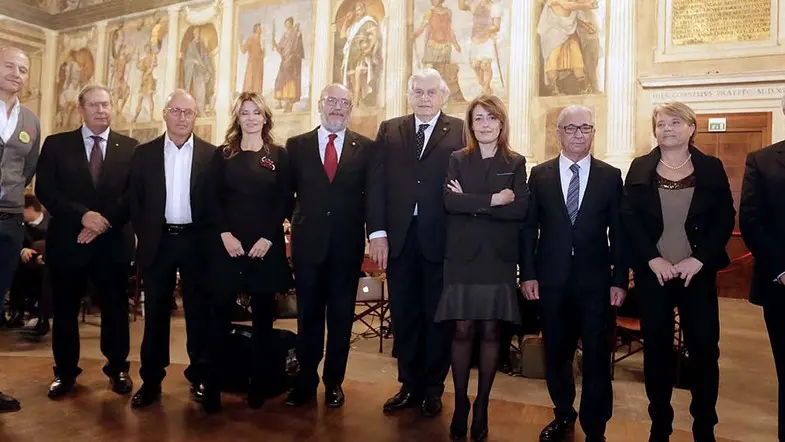MARIAN - AGENZIA BIANCHI - PADOVA - PREMIO CAPITANI DELL'ANNO.