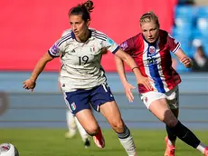 epa11382308 Italy's Martina Lenzini (L) and Norway´s Sophie Roman Haug in action druing the UEFA Women's EURO 2025 qualifier soccer match between Norway and Italy, in Oslo, Norway, 31 May 2024. EPA/Beate Oma Dahle NORWAY OUT
