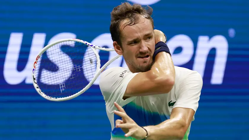 epaselect epa11576735 Daniil Medvedev of Russia in action during a third round match of the US Open Tennis Championships against Flavio Cobolli of Italy, at the USTA Billie Jean King National Tennis Center in Flushing Meadows, New York, USA, 31 August 2024. The US Open tournament runs from 26 August through 08 September. EPA/JOHN G. MABANGLO