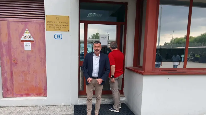 TOME’ - AGENZIA BIANCHI - PADOVA - ZAN IN OSPEDALE