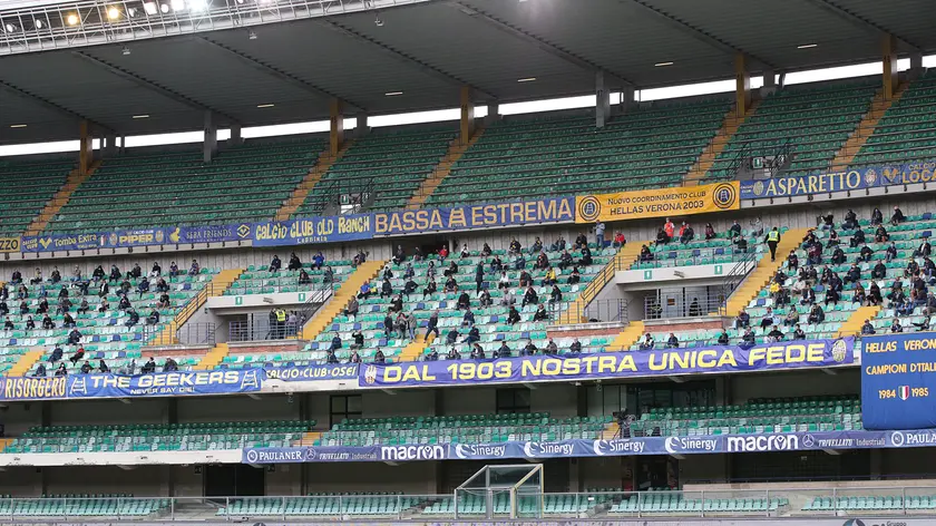 L'interno dello Stadio Bentegodi