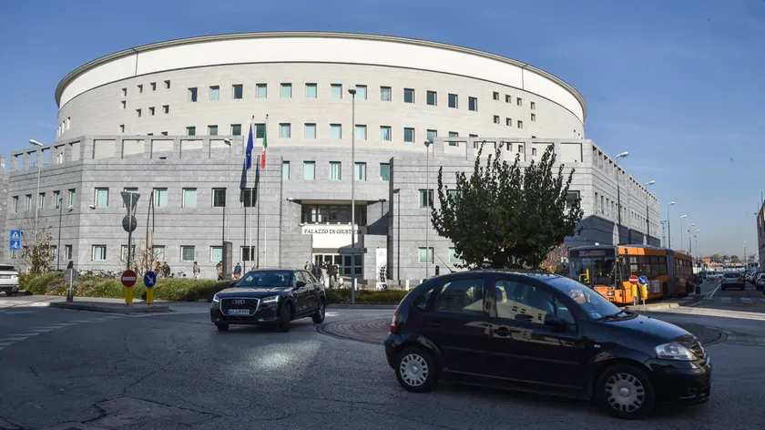 SBRISSA-AGENZIA BIANCHI-PADOVA-ESTERNI TRIBUNALE DI PADOVA