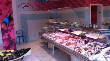 LA NUOVA PESCHERIA. E’ stata aperta in Riviera Belzoni 3