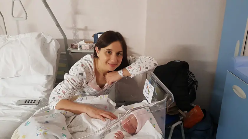 La piccola Matilde con mamma Michela
