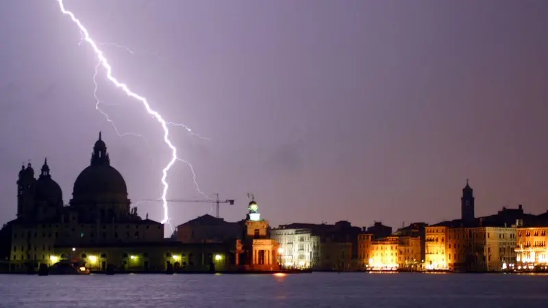 fulmini su Venezia