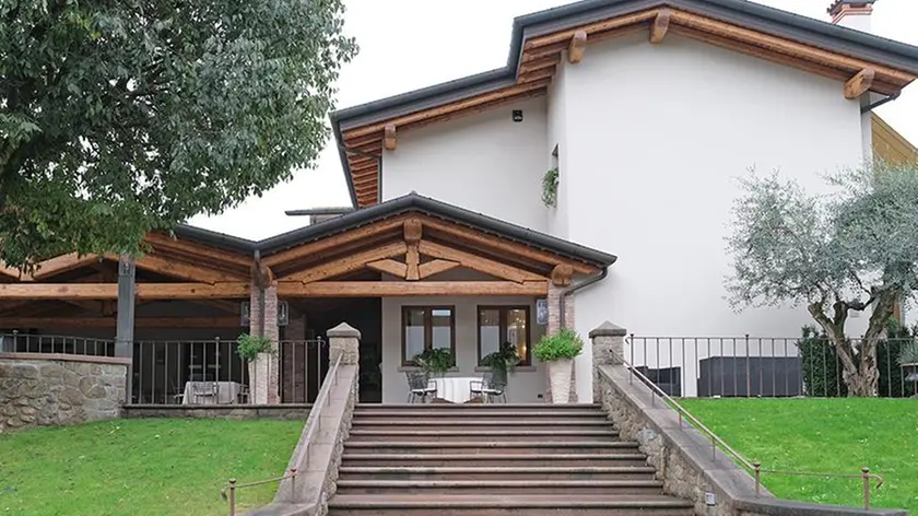 Il ristorante La Vigna a Torreglia, i cui proprietari sono stati derubati di sabato sera