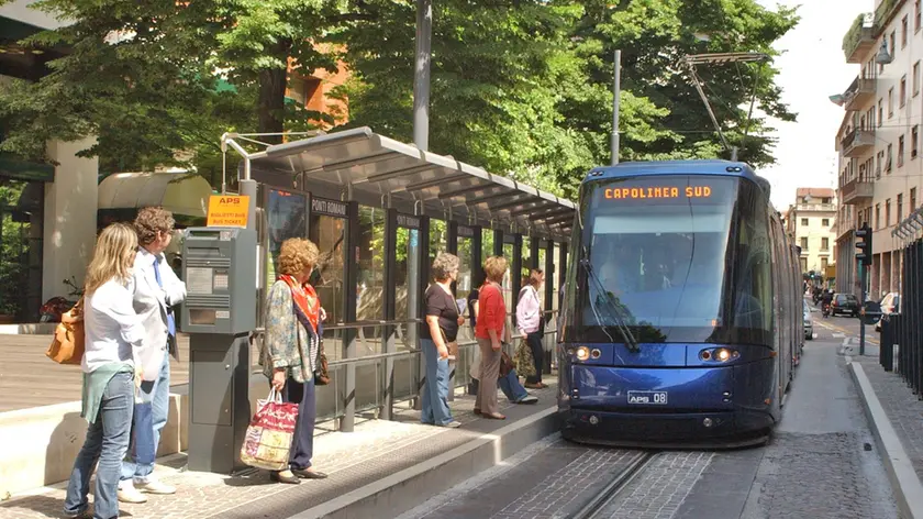 CARRAI GM CONFERENZA SACCHETTI CON ITINERARIO TRAM