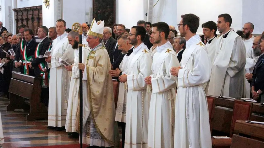 BARON - AGENZIA BIANCHI - PADOVA - NUOVI PRETI AL DUOMO. DA SIN: FRANCESCO DAL SASSO, LORENZO BARLETTA, STEFANO GUI, SEBASTIANO BERTIN, DIEGO CATTELAN