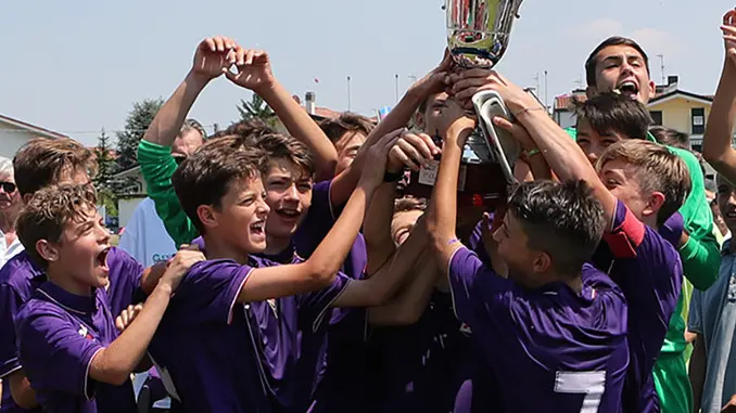 PRANDI-FOTOPIRAN-ABANO TERME-PREMIAZIONE TORNEO INTERNAZIONALE CALCIO .1 class fiorentina