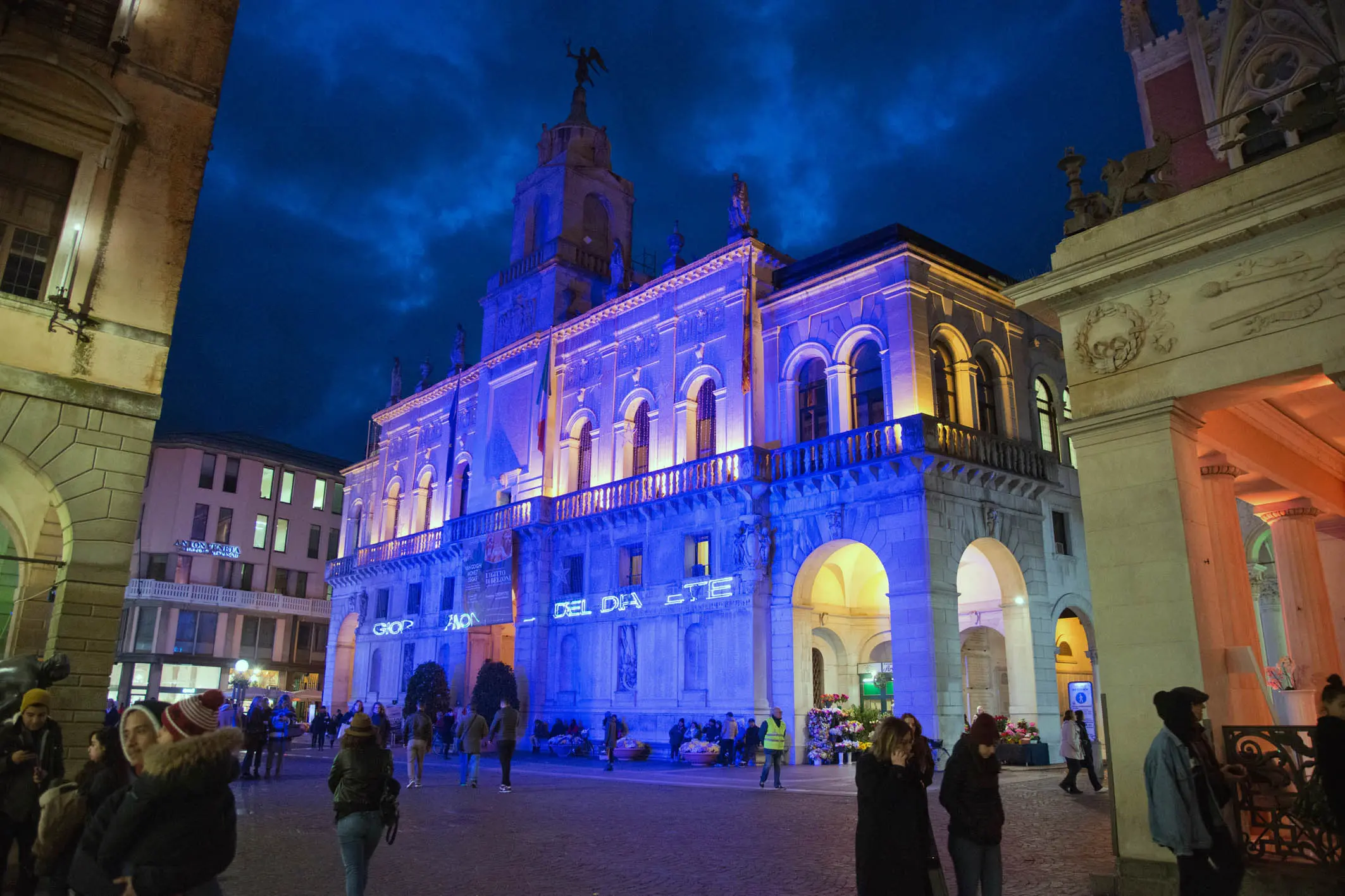 BASCHIERI - AGENZIA BIANCHI - PADOVA - PALAZZO MORONI BLU