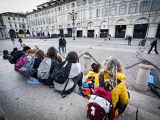 Studenti in gita scolastica (Ansa)