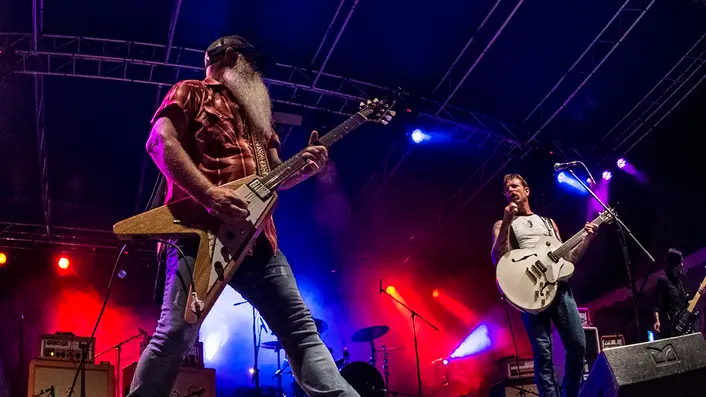 12 Aug 2015, Milan, Italy --- American band Eagles of Death Metal live in Italy at Carroponte, in Milan, Italy 6th July 2015 Pictured: Eagles of Death Metal, Dave Catching,Jesse Hughes --- Image by © EDV/Splash News/Corbis