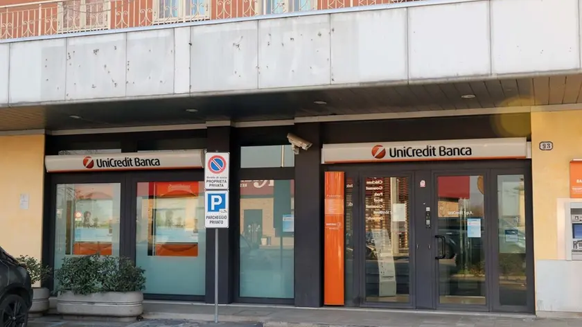 TOME' - AGENZIA BIANCHI - PADOVA - FILIALE BANCA UNICREDIT VIA CHIESANUOVA