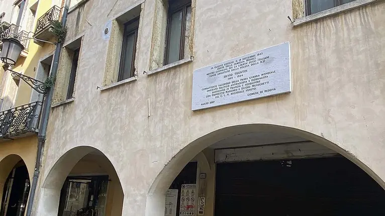 MARIAN -AGENZIA BIANCHI-PADOVA - NUOVO HOTEL VIA DEL SANTO