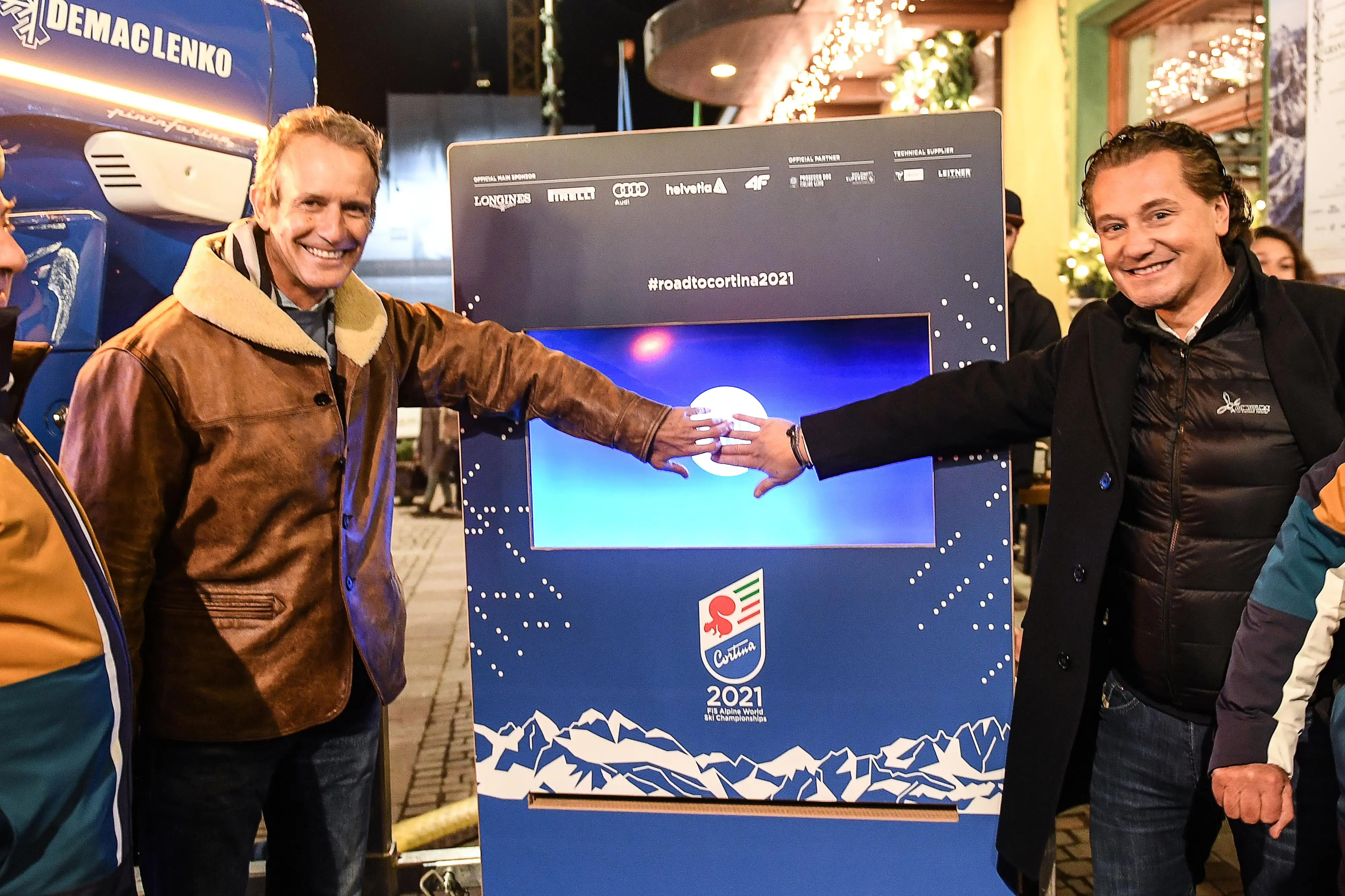 CORTINA 2018 PPRESENTAZIONE MONDIALI 2021 PTRESIDENTE ALESSANDRO BENETTON NELLA FOTO CRISTIAN GHEDINA IL SINDACO GIANPIETRO GHEDINA GHERARDO MANAIGO (HOTEL DE LA POSTE )