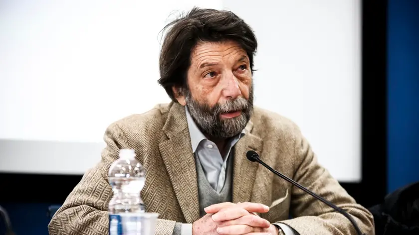 Foto Agenzia Candussi / ARTICO/ Mestre CENTRO CULTURALE CANDIANI / MESTRE PRESENTAZIONE LIMBRO DI GIANNI CUPERLO "IN VIAGGIO" CON PELLICANI, CACCIARI E MARTINA. IN FOTO CACCIARI.