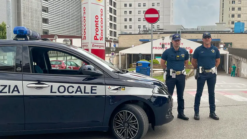 Accordo con la polizia locale per i controlli nell'area ospedaliera