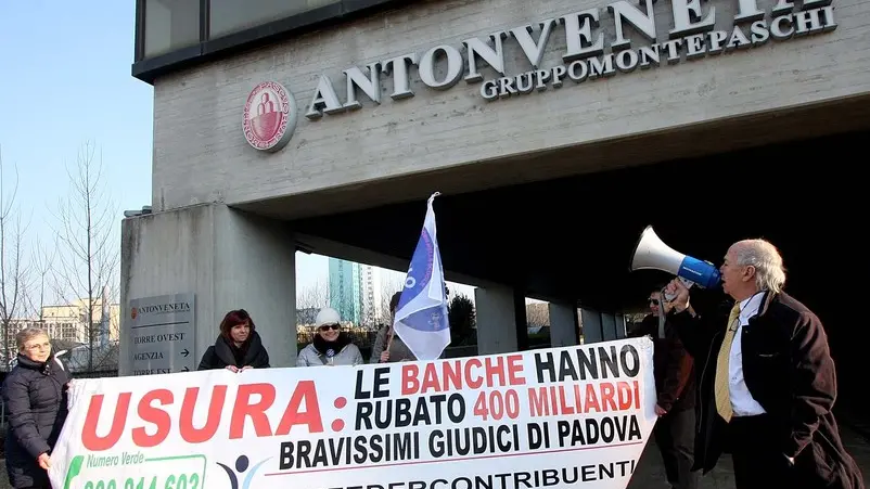 MARIAN- AGENZIA BIANCHI - PADOVA - PROTESTA ANATOCISMO BANCARIO