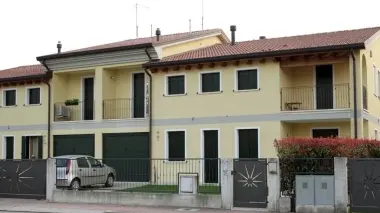 LA CASA. La villetta di Abbazia Pisani dove Davide Nalin abitava con la moglie e i due figlioletti
