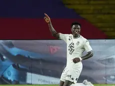 epa11546957 AS Monaco midfielder Lamine Camara celebrates after scoring during the Joan Gamper trophy soccer match between FC Barcelona and Monaco at the Lluis Companys stadium in Barcelona, Spain, 12 August 2024. EPA/Alejandro Garcia