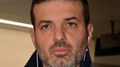 L'allenatore Andrea Stramaccioni arriva all'aeroporto Fiumicino di Roma, 9 dicembre 2019. ANSA/TELENEWS