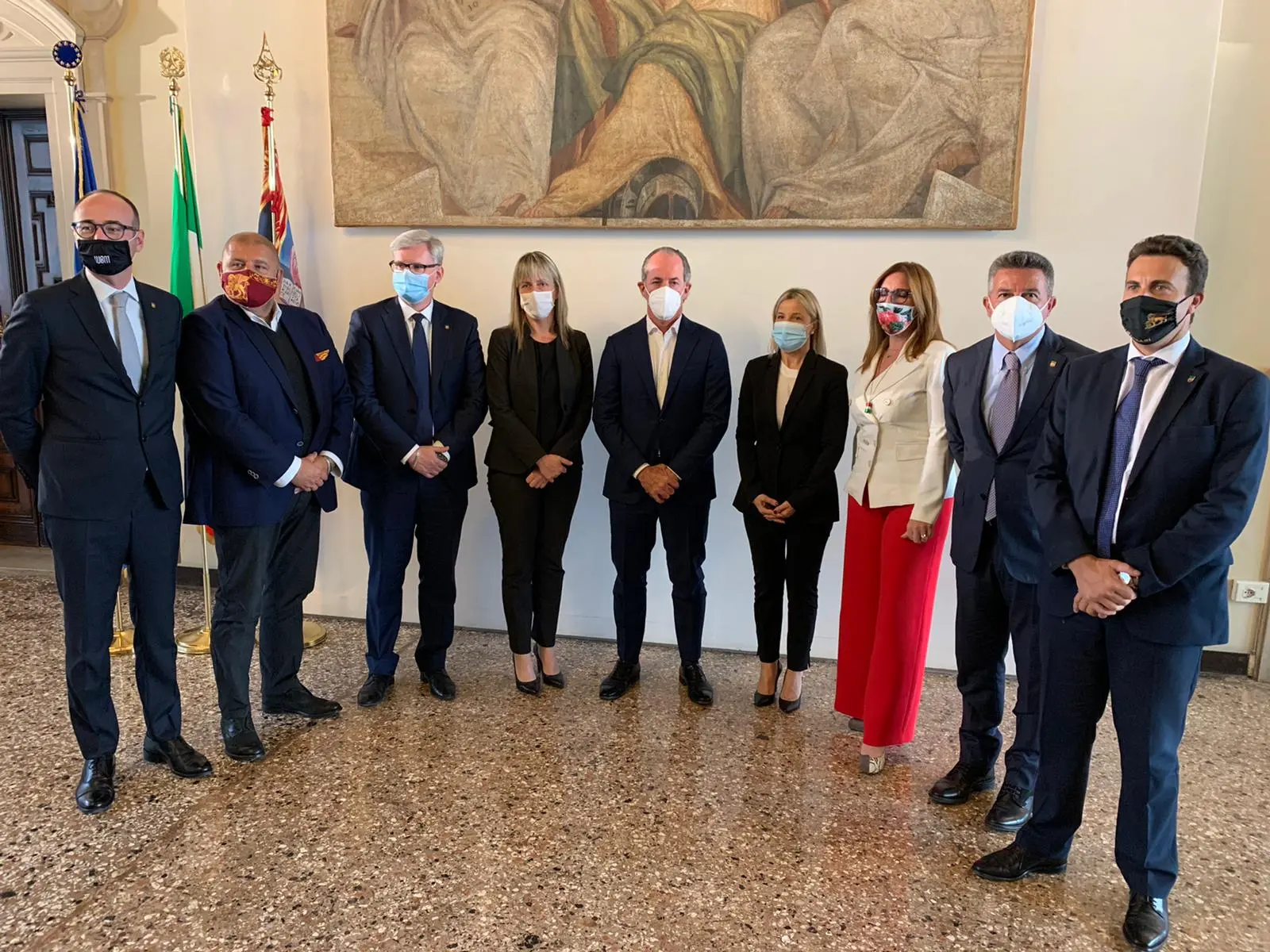 La nuova giunta regionale veneta nata nel 2020, Donazzan con il pantalone rosso
