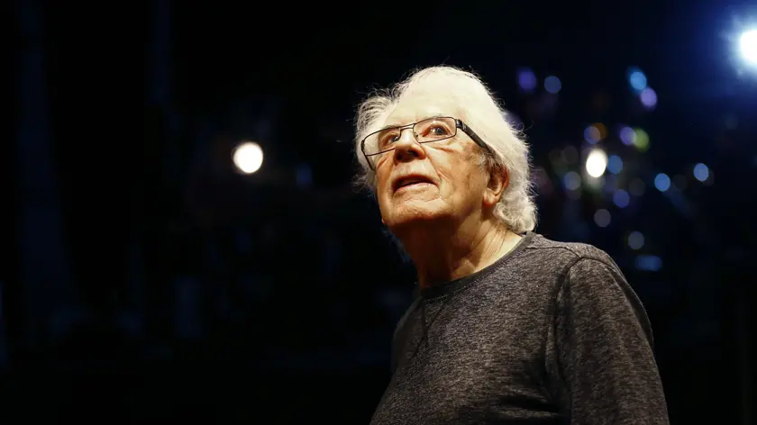 epa05791372 British blues musician John Mayall poses during an interview held in Madrid, Spain on 13 February 2017. Mayall will perform a concert at the New Apollo Theatre, 13 February 2017, as part of his tour around Spain. EPA/J.P.GANDUL