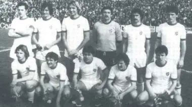 IL PADOVA NEL 1978 Tubaldo è il secondo da sinistra tra i giocatori accosciati Ha giocato terzino per tre stagioni nel Padova Ora allena a Vigonza