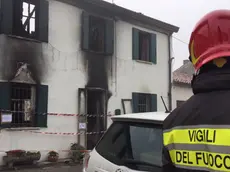 I vigili del fuoco sul posto (foto Pòrcile)