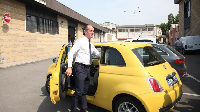 Luca Zaia arriva alla sede della Lega dopo la vittoria alle elezioni regionali, Treviso, 1 giugno 2015