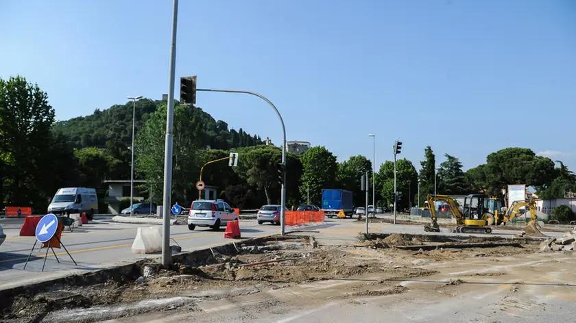 Monselice (PD), 07 Maggio 2018. Lavori alla rotonda in Statale. nella foto: traffico verso Padova