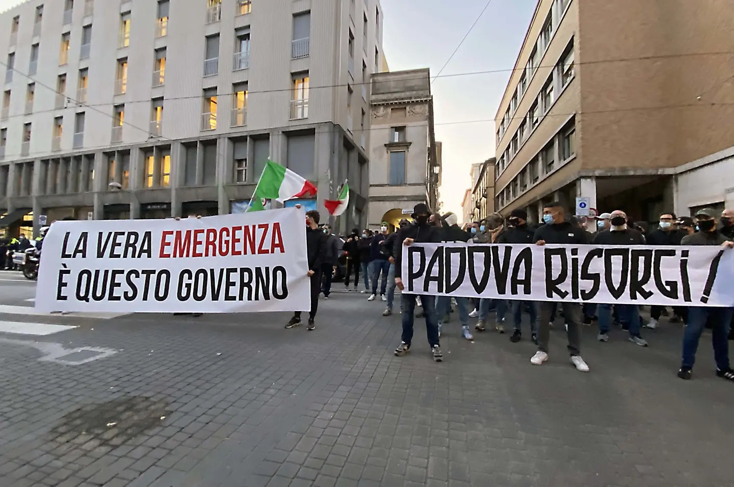 FERRO -AGENZIA BIANCHI-PADOVA - MANIFESTAZIONE EDUCAZIONE PADOVANA