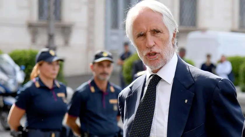 Il Presidente del CONI Giovanni Malagò arriva al Quirinale per la cerimonia della restituzione al Presidente della Repubblica della bandiera italiana da parte degli atleti italiani medagliati alle Olimpiadi e Paralimpiadi di Parigi 2024, Roma, 23 settembre 2024. ANSA/FABIO CIMAGLIA