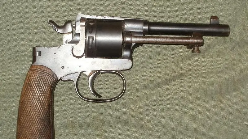 Un revolver Rast and Gasser del 1898