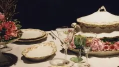 La tavola imbandita creata dalla manager padovana nella casa di famiglia, in Prato della Valle Sotto, un ritratto di Manola Passaggio Duse Masin